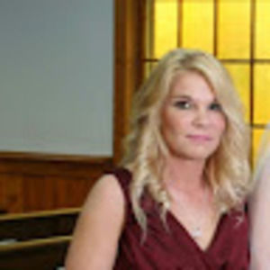 Meet your Posher, Corabeth